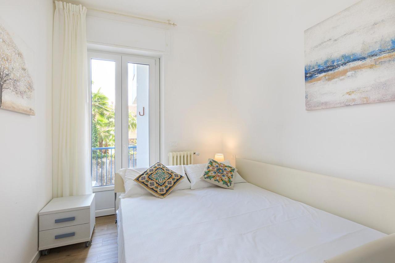 Appartamento Bononia - By Impero House Stresa Exterior foto
